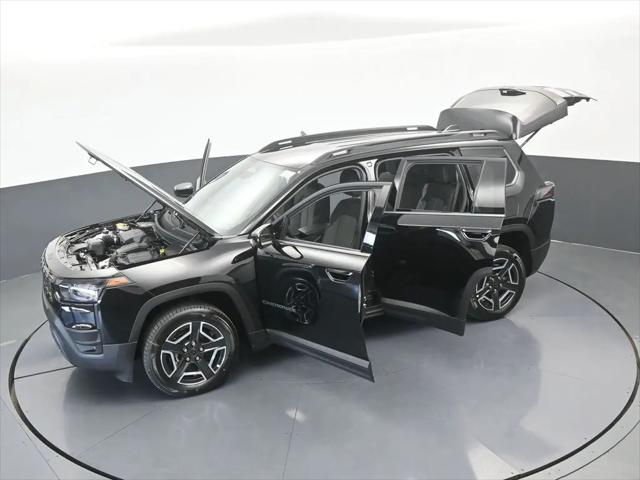 2026 Jeep Cherokee Laredo 4x4
