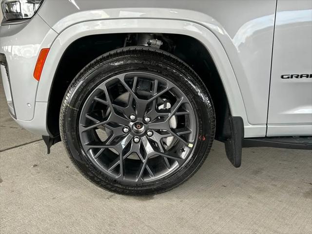 2026 Jeep Grand Cherokee L Summit 4x4