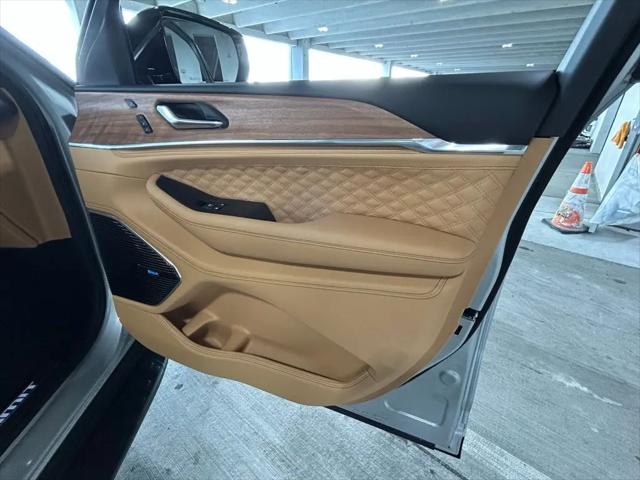 2026 Jeep Grand Cherokee L Summit 4x4