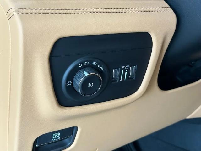 2026 Jeep Grand Cherokee L Summit 4x4