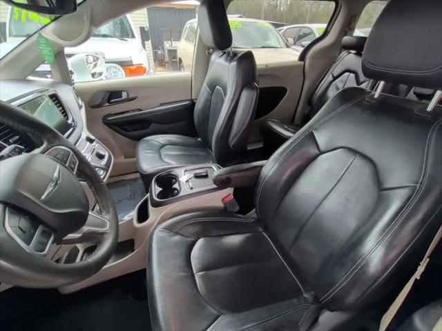 2022 Chrysler Pacifica Touring L