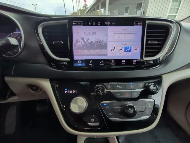2022 Chrysler Pacifica Touring L