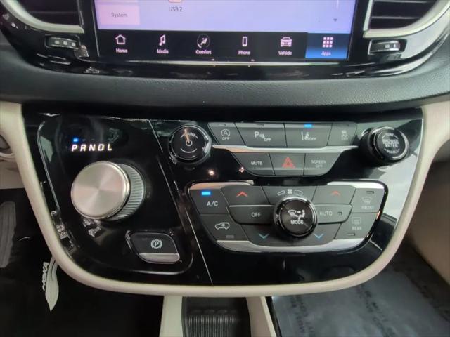 2022 Chrysler Pacifica Touring L