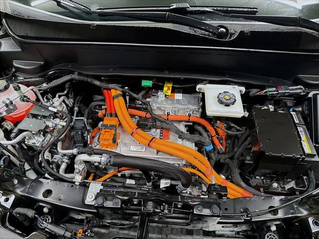 2027 Chevrolet Bolt LT FWD