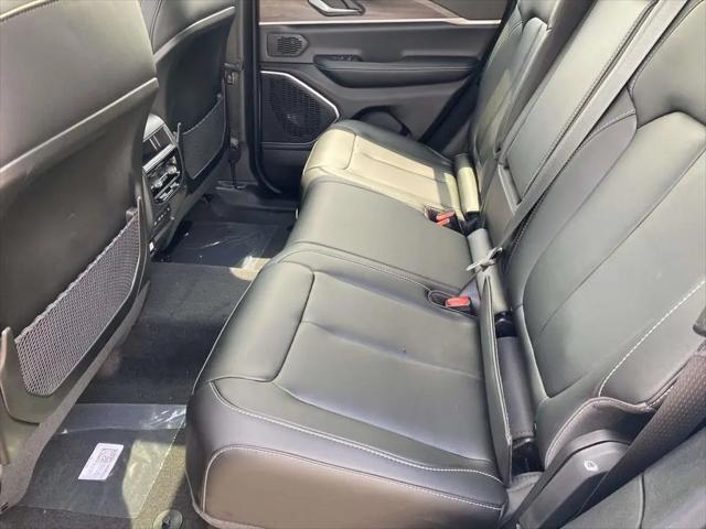 2026 Jeep Grand Cherokee Limited 4x2