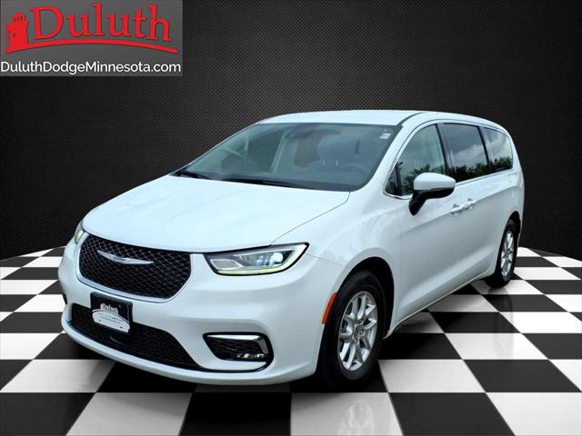 2023 Chrysler Pacifica Touring L for sale in Duluth, MN