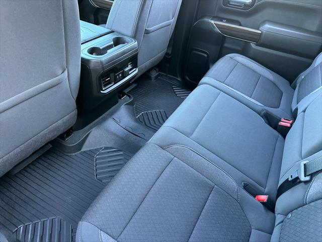 2022 Chevrolet Silverado 1500 4WD Crew Cab Short Bed RST