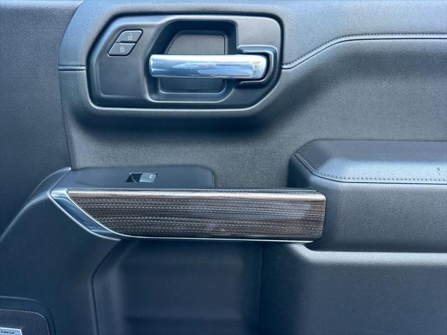 2022 Chevrolet Silverado 1500 4WD Crew Cab Short Bed RST