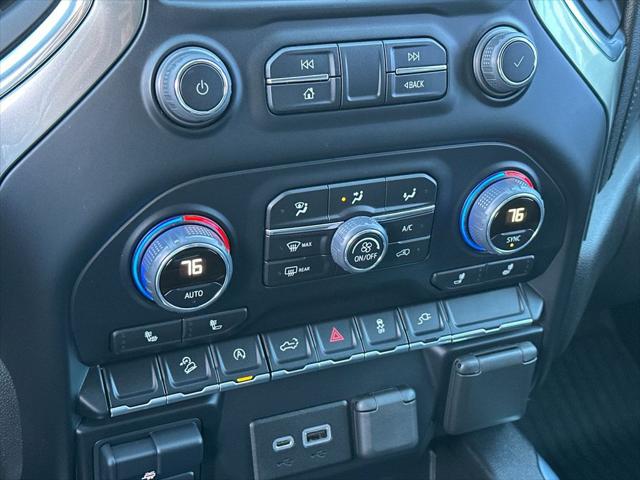 2022 Chevrolet Silverado 1500 4WD Crew Cab Short Bed RST