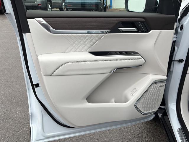 2026 GMC Acadia Denali FWD
