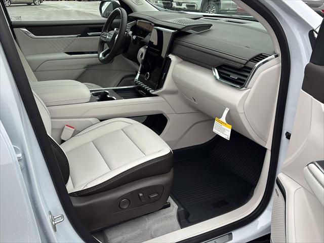2026 GMC Acadia Denali FWD