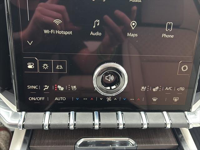 2026 GMC Acadia Denali FWD