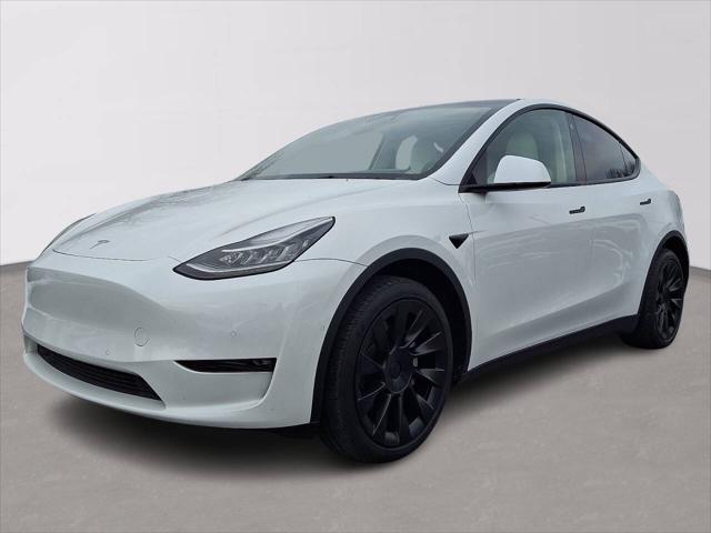 2022 Tesla Model Y Long Range Dual Motor All-Wheel Drive