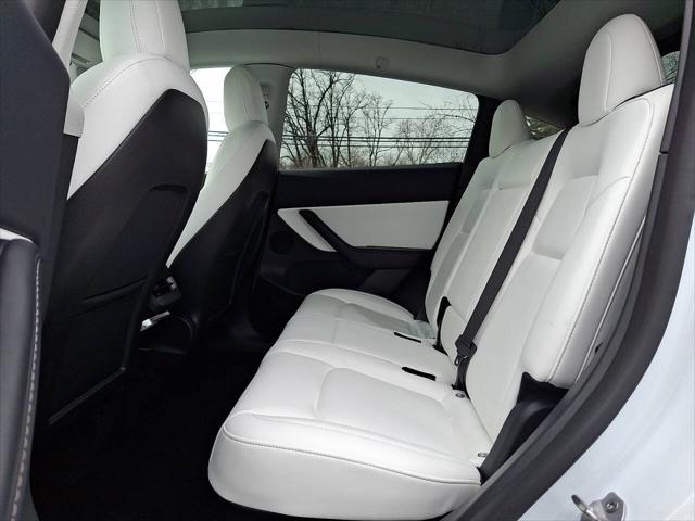 2022 Tesla Model Y Long Range Dual Motor All-Wheel Drive