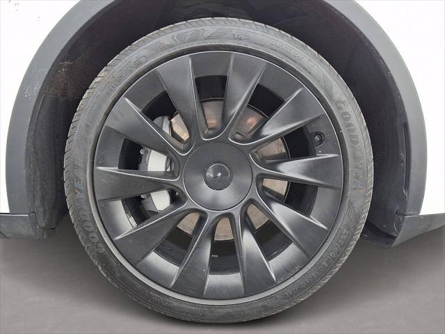 2022 Tesla Model Y Long Range Dual Motor All-Wheel Drive