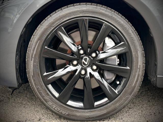 2016 Lexus IS 200t Base 4dr Sedan