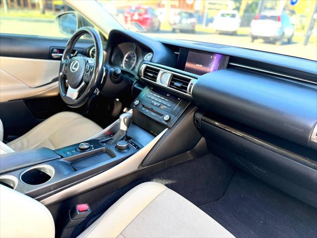 2016 Lexus IS 200t Base 4dr Sedan