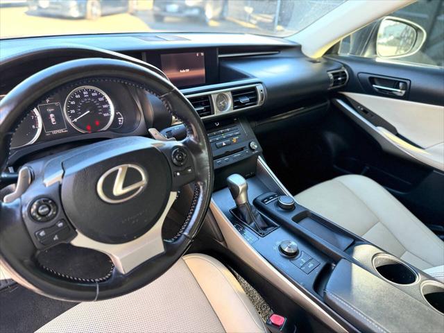 2016 Lexus IS 200t Base 4dr Sedan