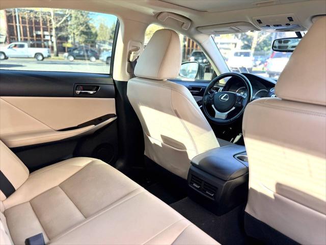 2016 Lexus IS 200t Base 4dr Sedan