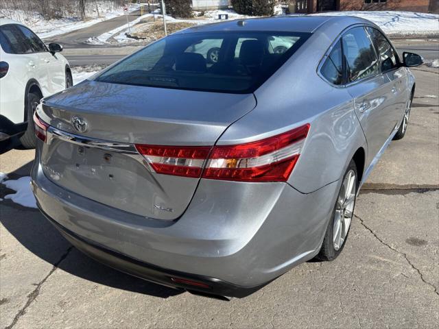 2015 Toyota Avalon XLE 4dr Sedan