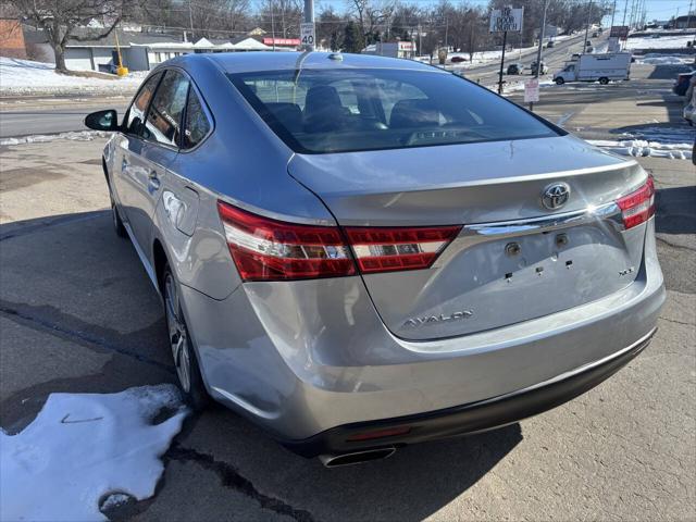2015 Toyota Avalon XLE 4dr Sedan