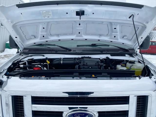 2025 Ford E-450 Cutaway Base
