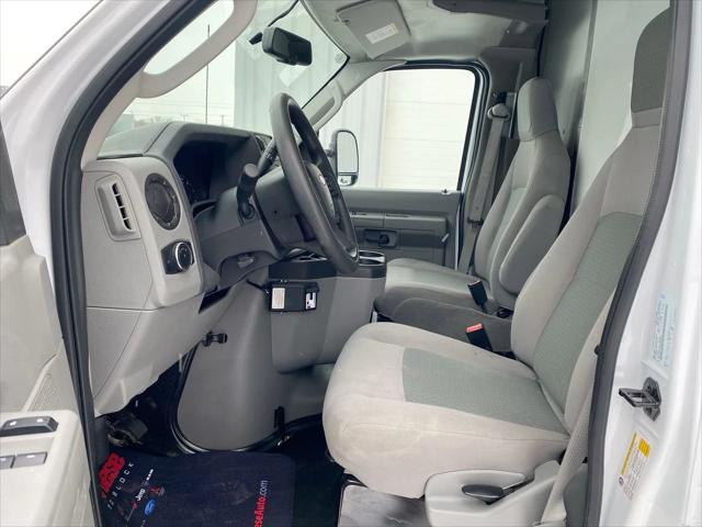2025 Ford E-450 Cutaway Base