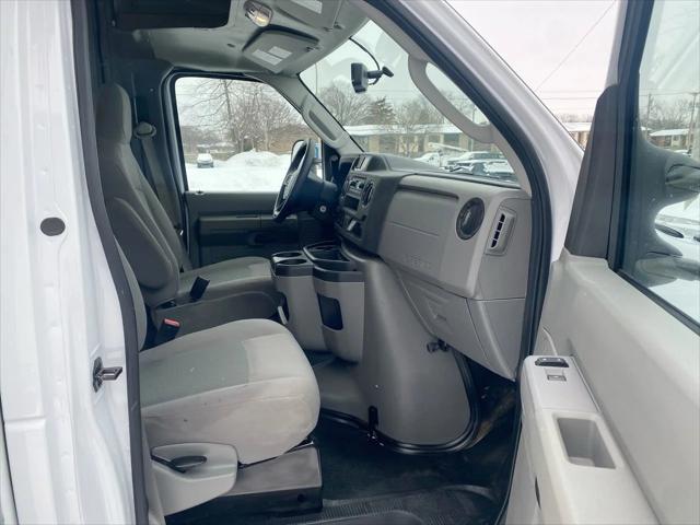 2025 Ford E-450 Cutaway Base