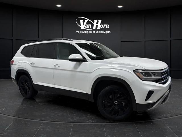 2022 Volkswagen Atlas 2.0T SE w/Technology for sale in Sheboygan, WI