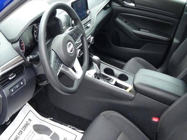 2025 Nissan Altima SV FWD