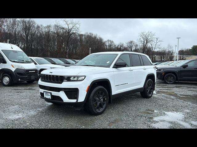 2026 Jeep Grand Cherokee Altitude 4x4
