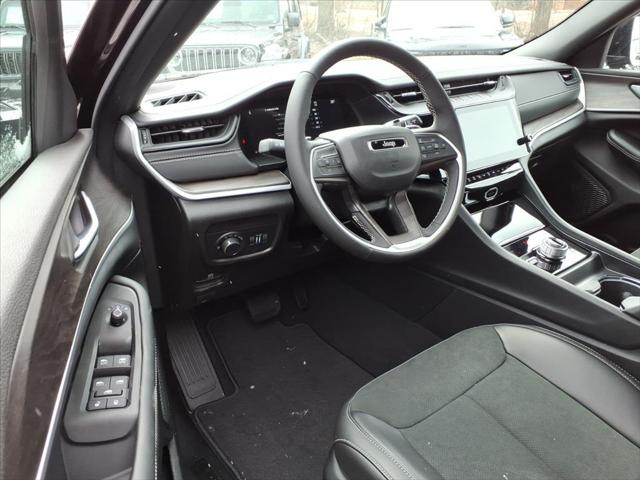 2026 Jeep Grand Cherokee L Altitude 4x4