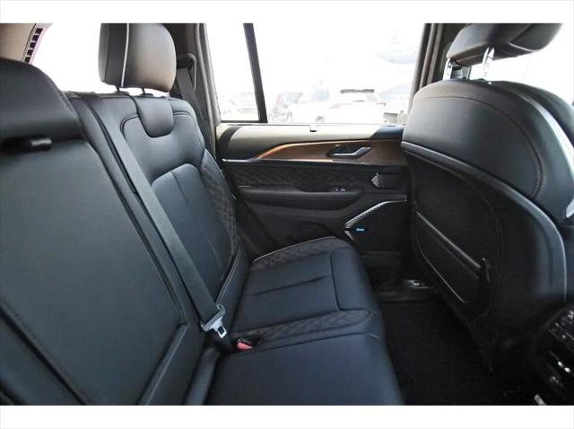 2026 Jeep Grand Cherokee Summit 4x4