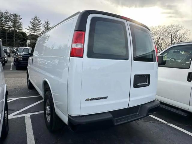 2025 Chevrolet Express Cargo Van RWD 2500 Regular Wheelbase WT