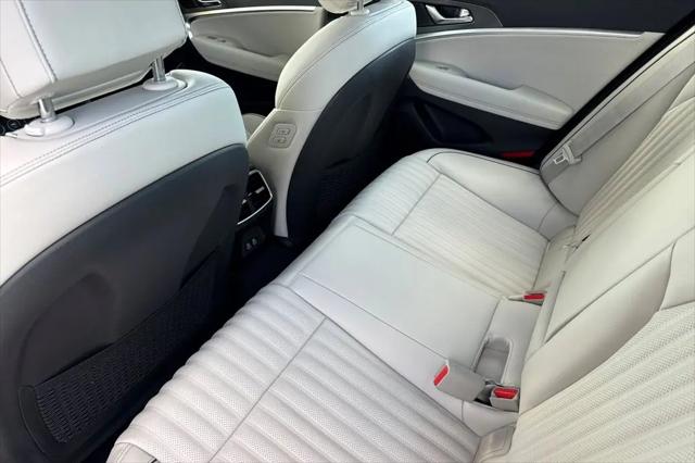 2026 Genesis G70 3.3T RWD Sport Prestige