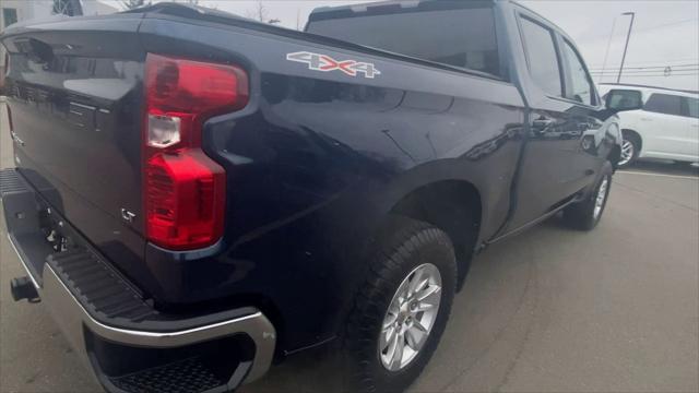 2022 Chevrolet Silverado 1500 4WD Crew Cab Standard Bed LT