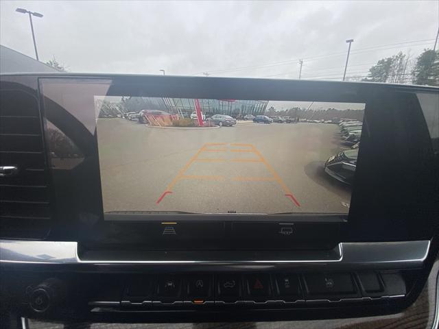 2022 Chevrolet Silverado 1500 4WD Crew Cab Standard Bed LT