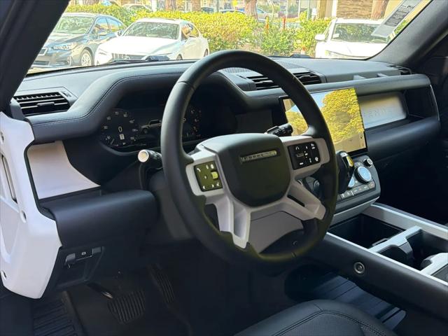 2026 Land Rover Defender P400 X-Dynamic SE
