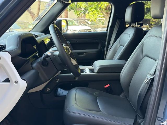 2026 Land Rover Defender P400 X-Dynamic SE