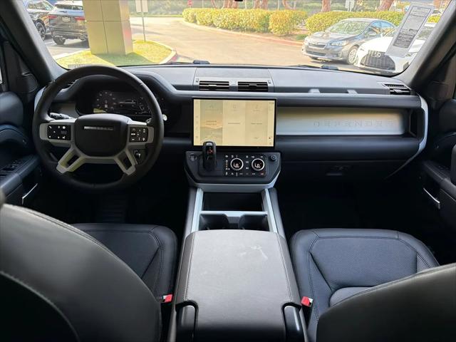 2026 Land Rover Defender P400 X-Dynamic SE