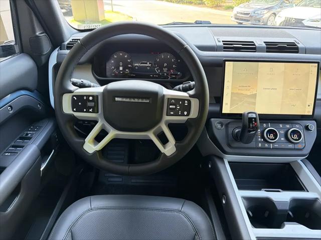 2026 Land Rover Defender P400 X-Dynamic SE