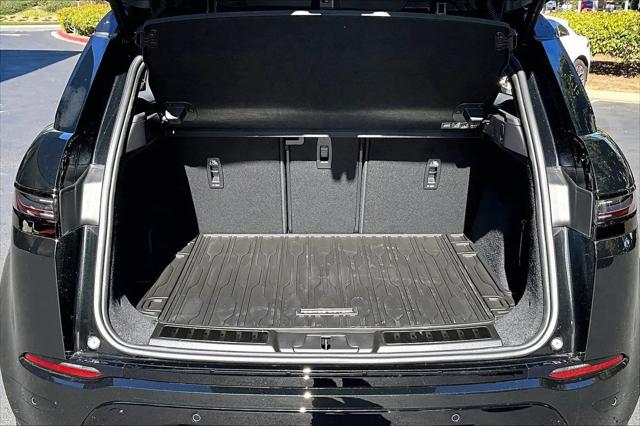 2026 Land Rover Range Rover Evoque Dynamic SE