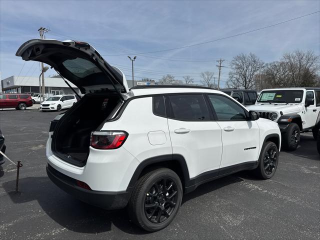 2026 Jeep Compass Latitude Altitude