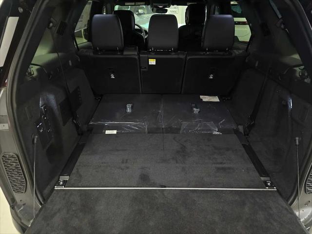 2026 Land Rover Discovery Gemini Edition