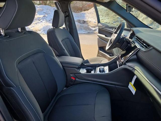 2026 Jeep Grand Cherokee Altitude 4x4