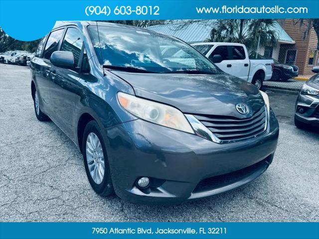2012 Toyota Sienna XLE V6 8 Passenger