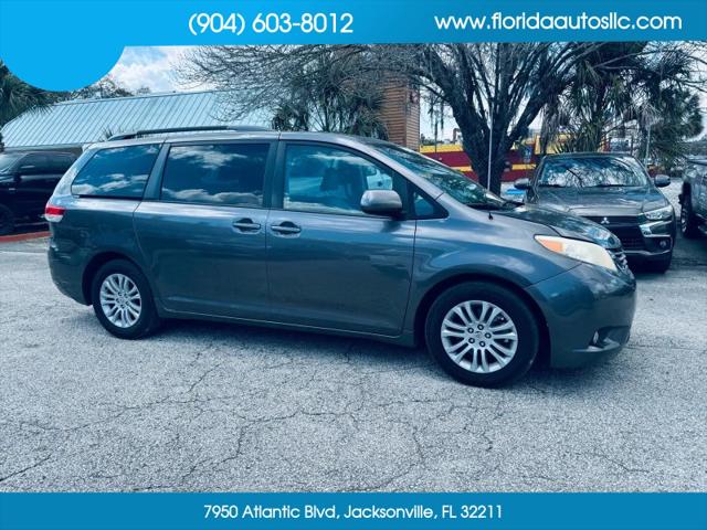 2012 Toyota Sienna XLE V6 8 Passenger
