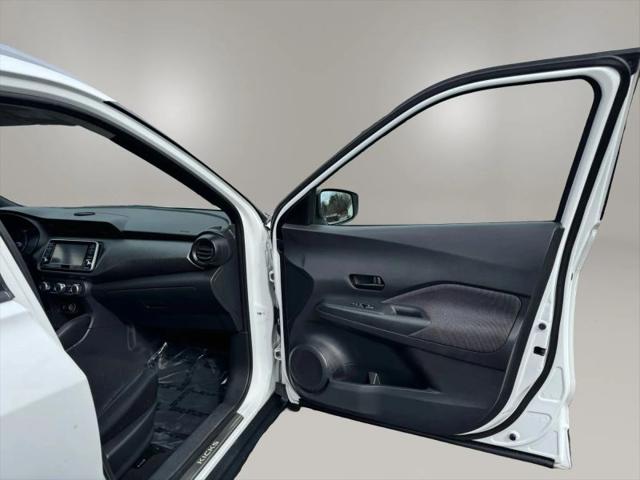 2018 Nissan Kicks S