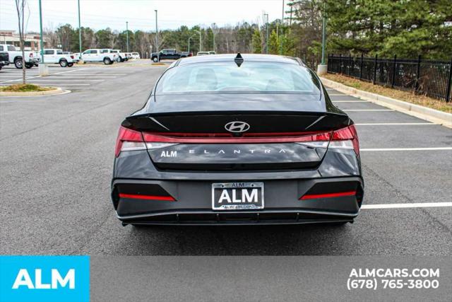 2025 Hyundai Elantra SEL Sport