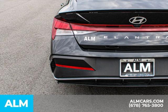 2025 Hyundai Elantra SEL Sport